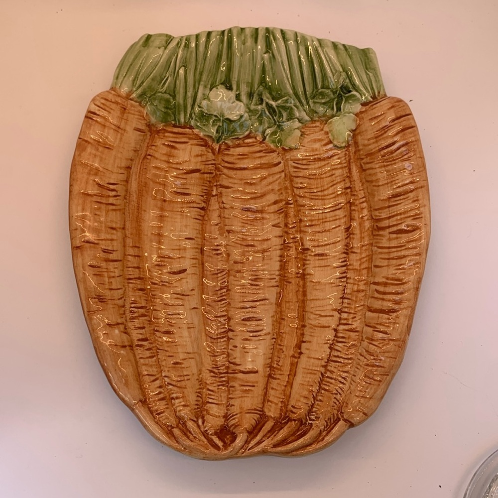 Decorative CARROT dish!  Made in Italy!